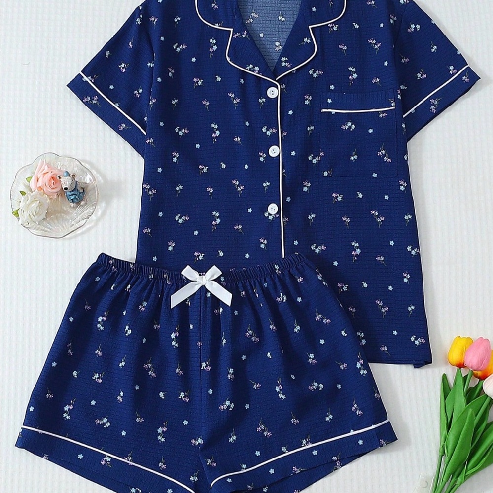 SHEIN Navy Blue Floral Pajama Set